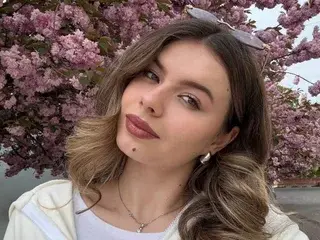 Streamate Free Live Porn of RubyCeline