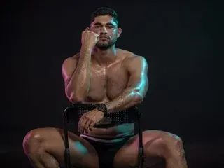 Streamate Free Porn Cam of Tonyyprice18