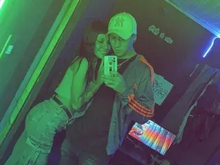 Streamate Sex Chat of COUPLE25_33