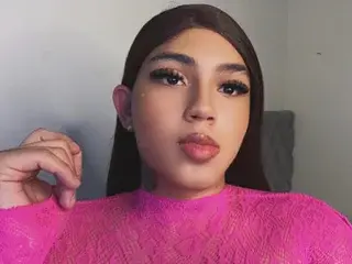 Streamate Live Sex Cam of AnthonellaBroowm