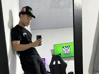 Streamate Adult Webcam of kenji_azura