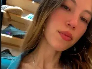 Streamate Watch Live Sex Cams of n_chaparro