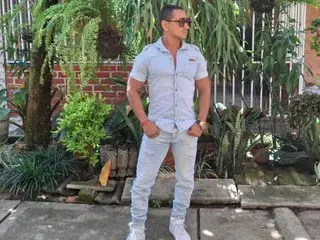 Streamate Watch Live Sex Cams of TITANWOLF