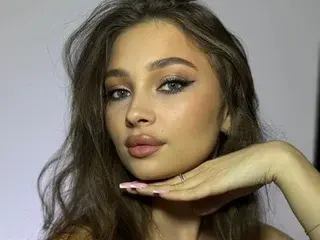 Streamate Live Sex Cam of MilaLick