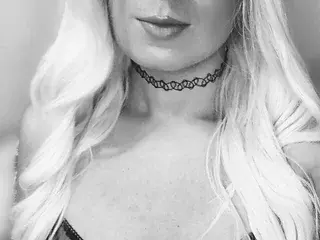 Streamate Live Sex Cam of AvaRosee21