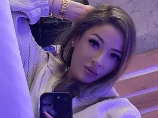 Streamate Adult Webcams of Izza_Bella