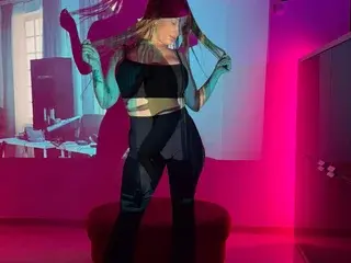 Streamate Free Live Porn of Xrenatablu