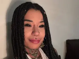 Streamate Free Porn Cam of FreakHoney