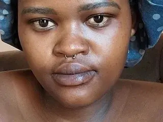 Streamate Adult Webcam of ThickPearlx23