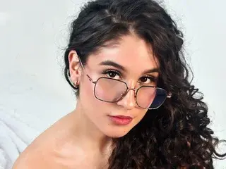Streamate Nude Webcam of AriaBloomm