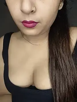 Stripchat Watch Live Sex Cams of Shanaya-Hotty