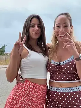 Stripchat Watch Live Sex Cams of SweetAlegra_