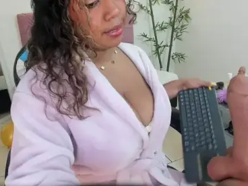 Stripchat Sex Cam of Lizzie_Williams_