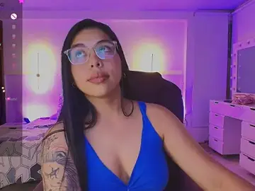 Stripchat Free Live Porn of kloe28