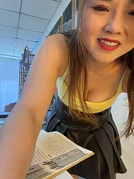Stripchat Adult Webcam of Xiaoxiao-y