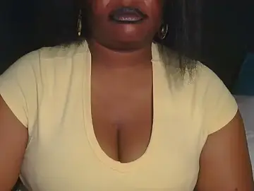Stripchat Live Sex Cam of ebony_rose11