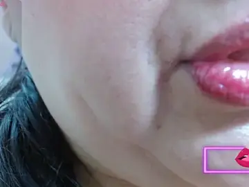 Stripchat Free Porn Cam of Kerly_Doll