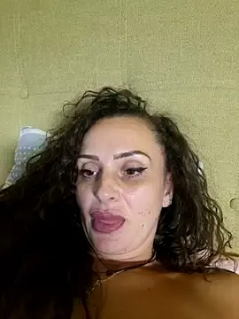 Stripchat Sex Cam of Caramellaa
