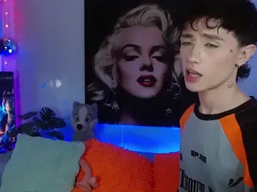 Stripchat Live Porn of maxiy_001