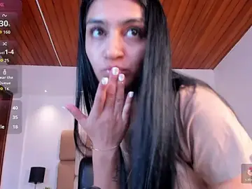 Stripchat Adult Webcam of AidaJones