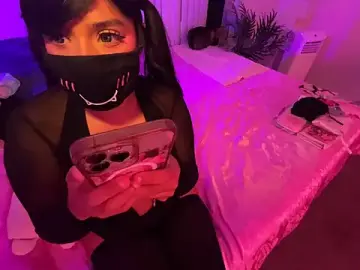 Stripchat Live Sex of Onlypawzz