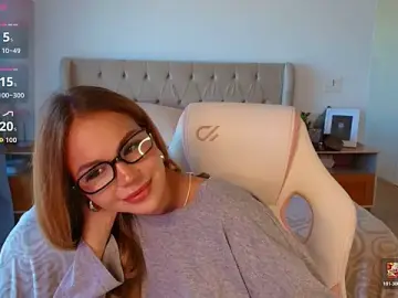 Stripchat Adult Video Chat of Tracy-Taylor