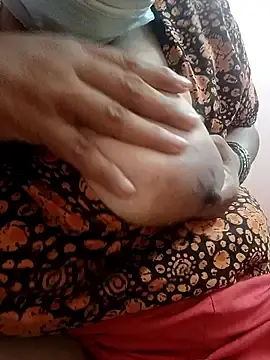 Stripchat Nude Webcam of tamil_queen_29
