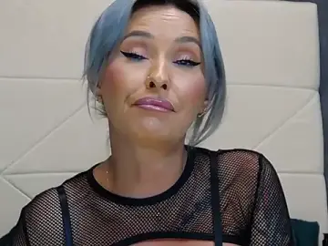 Stripchat Live Sex of IssaSmith