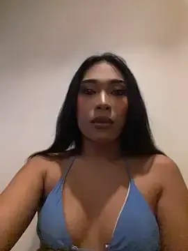 Stripchat Adult Webcams of hugecock_tamira