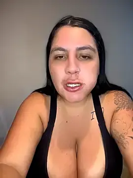 Stripchat Live Sex Cam of Vicky_Sixx
