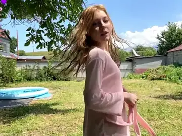 Stripchat Free Porn Cam of AlberthaBudd