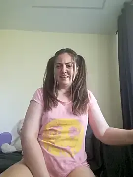 Stripchat Live Porn of Arya_Malone