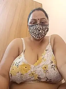Stripchat Adult Video Chat of Urvashi_Love