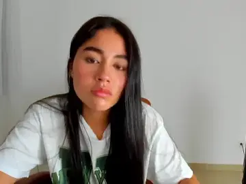 Stripchat Best Webcam of AriaMontgomery