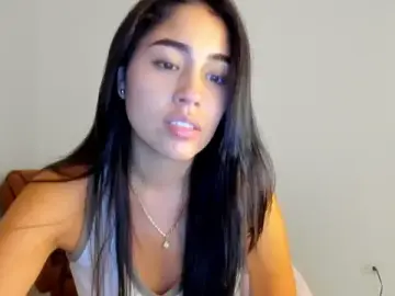 Stripchat Nude Webcam of AriaMontgomery