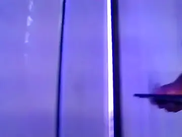 Stripchat Live Sex Cam of El_Gizmo