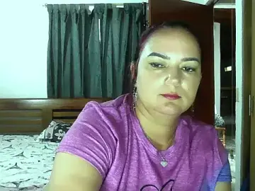 Stripchat Best Webcam of Roja_tentacion