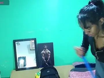 Stripchat Best live sex cam show of avaleri_cherry