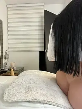 Stripchat Sex Cam of ALISSON_FOXXX1