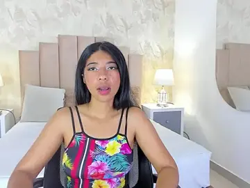 Stripchat Best Webcam of Charlotte__B