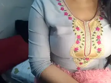 Stripchat Adult Webcam of Trezza