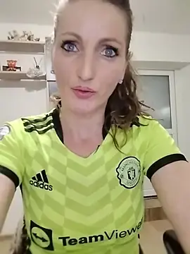 Stripchat Free Live Porn of CrazyMaya39