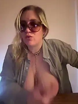 Stripchat Best Webcam of Granlady7