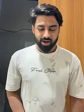 Stripchat Free Porn Cam of Royalboy_03