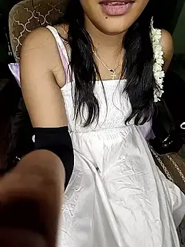 Stripchat Free Porn Cam of Tamil__Thara003