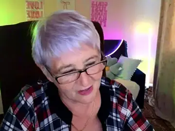 Stripchat Free Porn Cam of Sandra_Snowflake