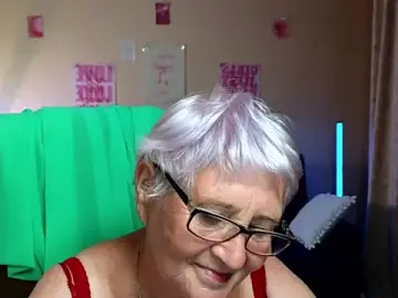 Stripchat Adult Webcam of Sandra_Snowflake