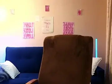 Stripchat Live Porn of Sandra_Snowflake
