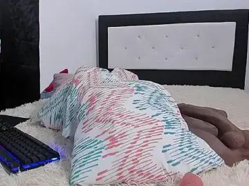 Stripchat Free Porn Cam of GabrielFox_25