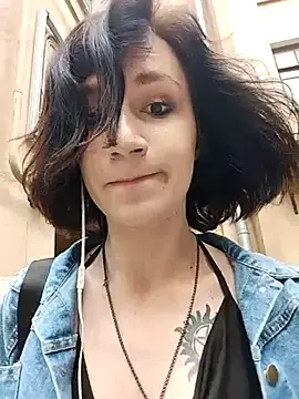 Stripchat Best Webcam of MickeQuinee